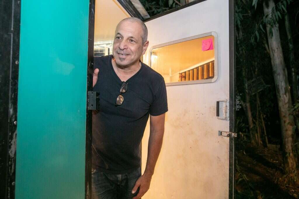 ארי. | יוסי אלוני ארי. | יוסי אלוני