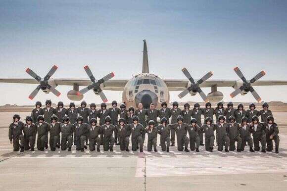 מסיימי קורס טיס 183 בבסיס חצרים. | דו"צ מסיימי קורס טיס 183 בבסיס חצרים. | דו"צ