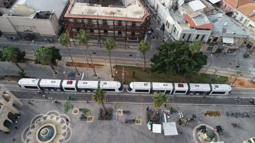 נסיעת המבחן של הרכבת הקלה בקו האדום. | נת"ע