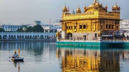 הארימנדיר סאהיב בעל ארבע הכניסות. | שאטרסטוק