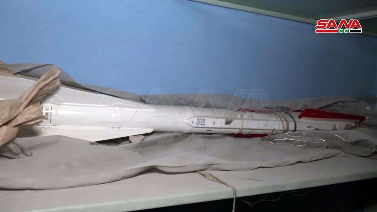 הנשק שנחשף בלב שכונת מגורים. | סוכנות הידיעות הסורית "סאנא"