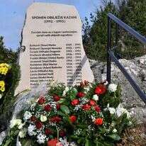 אנדרטה לזכר נופלים במלחמה בסרייבו. | AFP