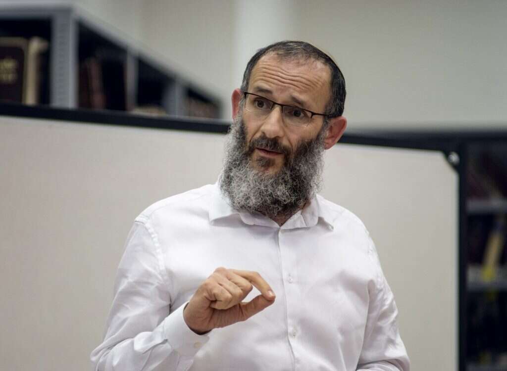 הרב שלמה וילק. | יואל בוים