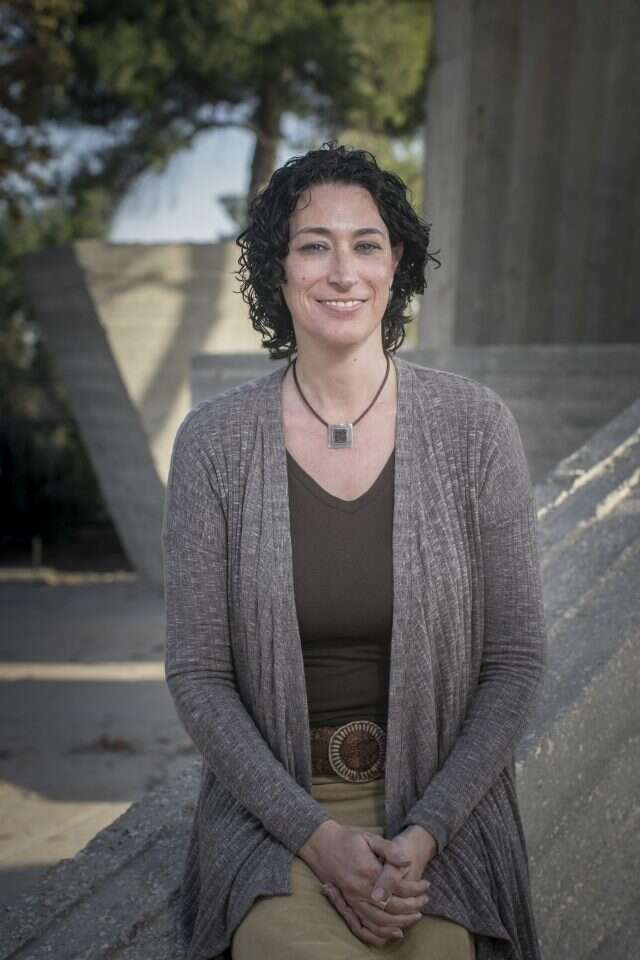 ענת רוט. | יונתן זינדל, פלאש 90