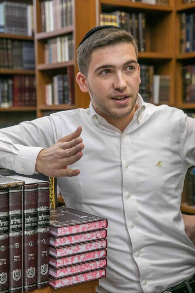 יעקב תייר, בני ברק. צילןם: יוסי אלוני יעקב תייר, בני ברק. צילןם: יוסי אלוני