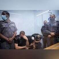 שלושה מהחשודים בהשתתפות בלינץ' בערבי בבת-ים. | מרים אלסטר/פלאש90