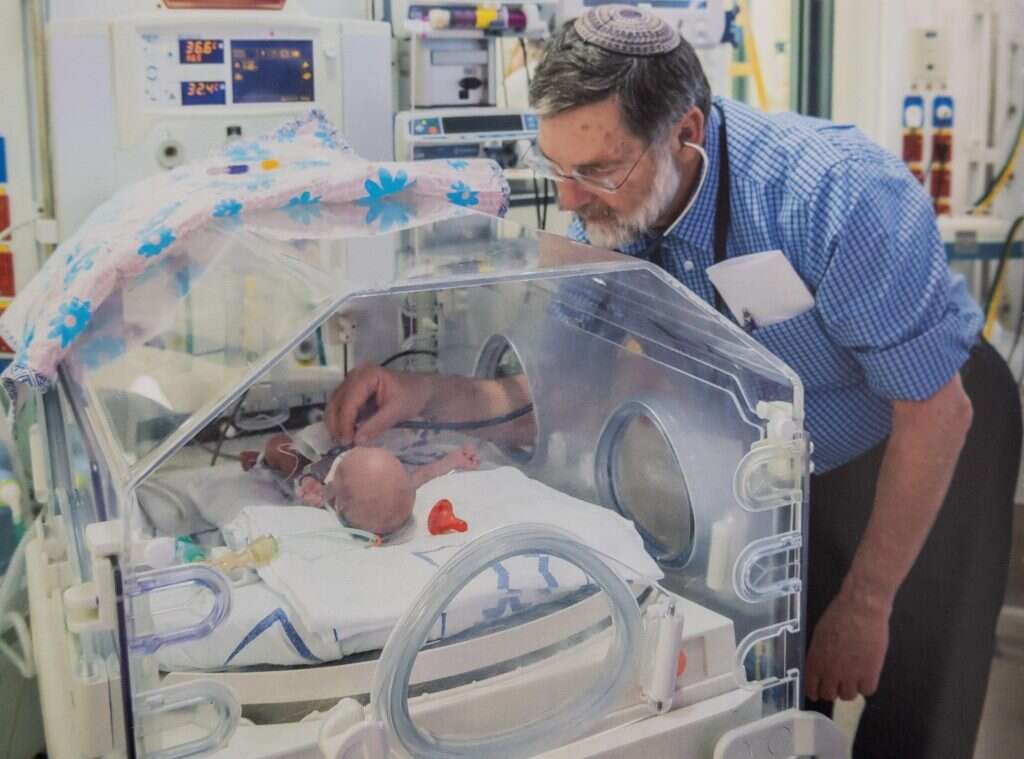 "אנשים ניגשים אליי בכל מיני מקומות ואומרים 'אתה טיפלת בי'. זה מרגש ומשמח". | באדיבות המצולם