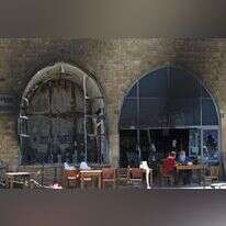 מסעדת אורי בורי בעכו, שהוחרבה בפרעות "שומר החומות". | גטי אימג'ס