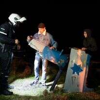 איסוף שברי המסוק. | רוני עופר, פלאש 90