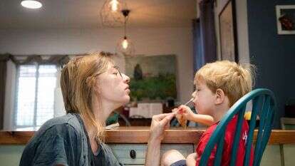 שיטת השירות העצמי אילוסטרציה. | חן לפידות, פלאש 90