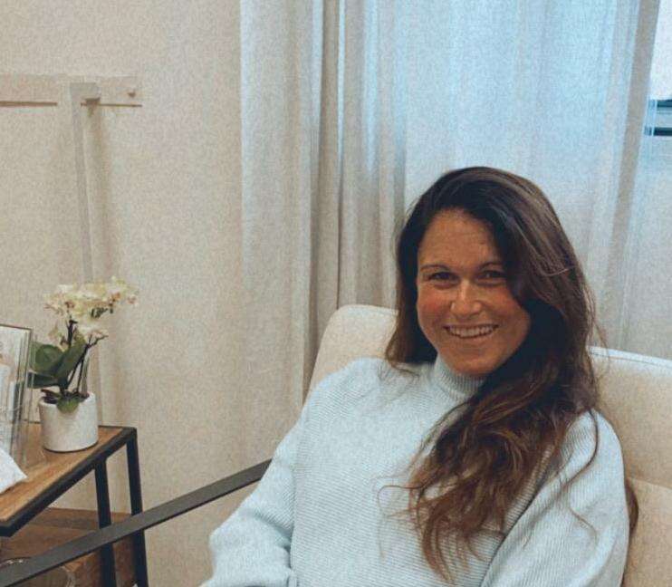 נעמי מנדל נעמי מנדל