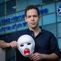 בר שם–אור. | אריק סולטן