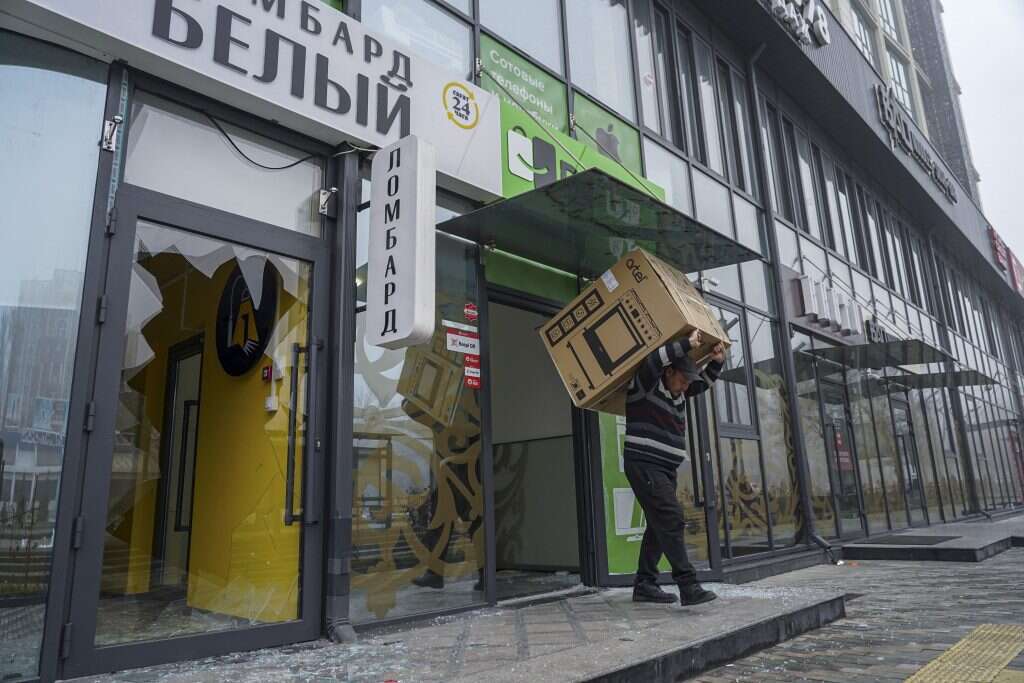 המהומות בקזחסטן. | EPA המהומות בקזחסטן. | EPA