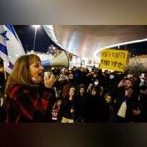 ח"כ קטי שטרית במחאה נגד הממשלה ינואר 22. | אוליבר פיטוסי, פלאש 90