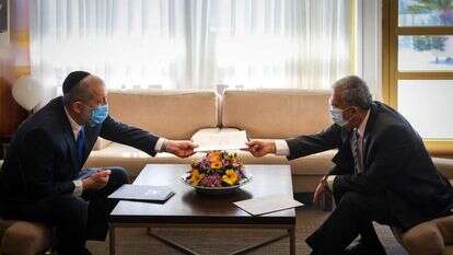 ח"כ אריה דרעי מגיש את מכתב ההתפטרות ליו"ר הכנסת. | נועם מושקוביץ, דוברות הכנסת