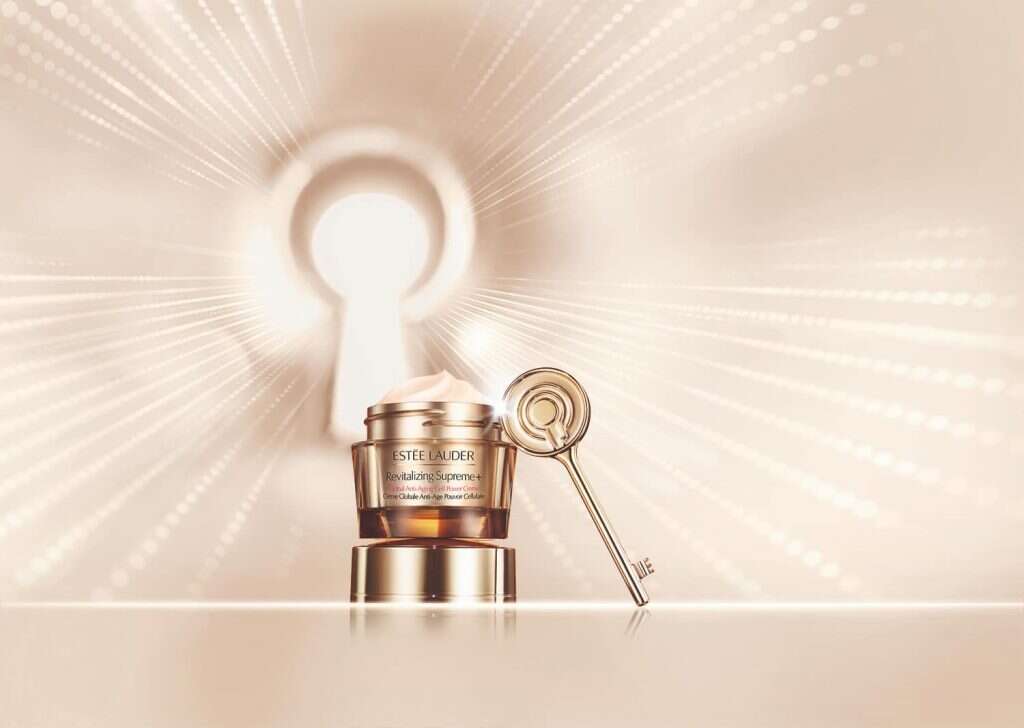 Revitalizing Supreme +Cell Power Creme. | יחצ