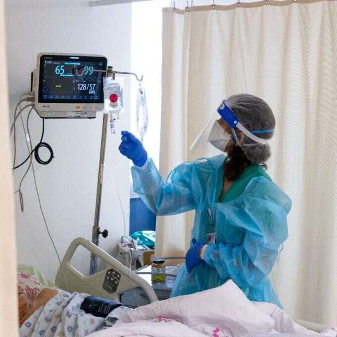 מחלקת קורונה בבית חולים שערי צדק, אילוסטרציה. | אוליבייה פיטוסי/פלאש90