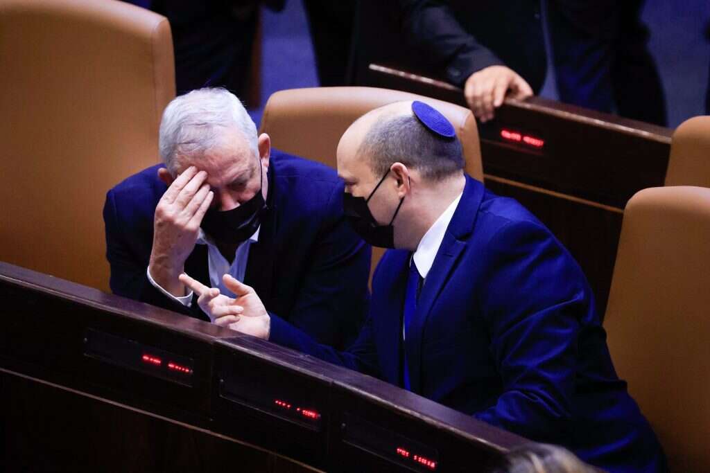 נפתלי בנט ובני גנץ בכנסת. | אוליבייה פיטוסי, פלאש 90