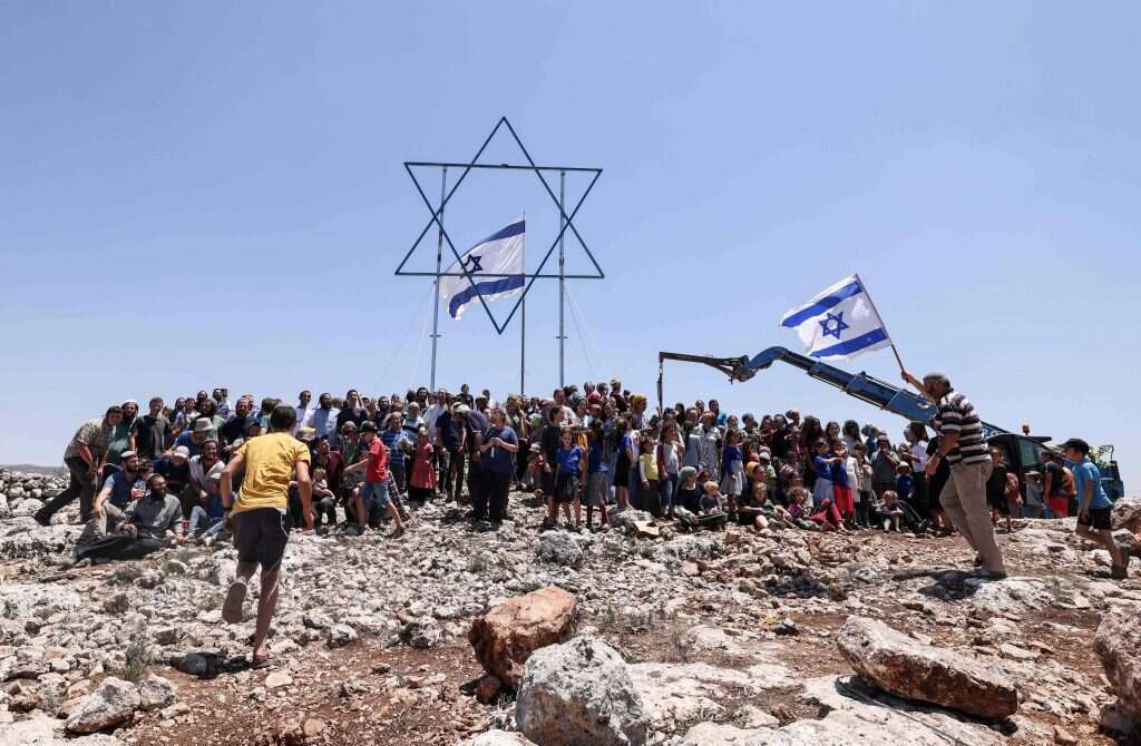 לפחות 50 דונם הם אדמות מדינה. אביתר. | AFP
