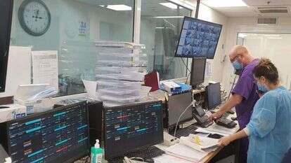 ד"ר בוריס סבירסקי, מנהל מחלקת כתר ד' בבית החולים לגליל בנהריה. | יאיר קראוס ד"ר בוריס סבירסקי, מנהל מחלקת כתר ד' בבית החולים לגליל בנהריה. | יאיר קראוס