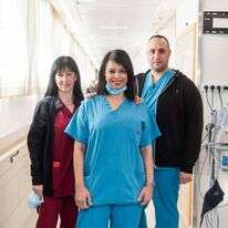 מימין: ח'ליל, פאטן, ועינת בבית החולים רמב"ם. | יאיר קראוס