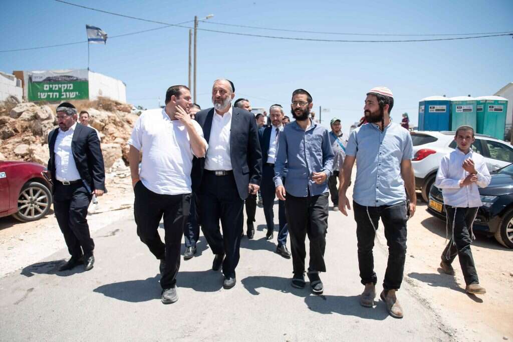 דרעי והרב עובדיה, 2008. | פלאש 90