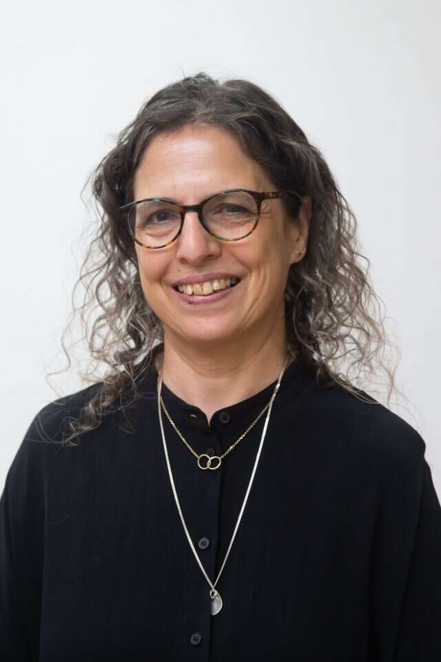 ד"ר עדי פינקלשטיין. | מיכאל ארנבורג