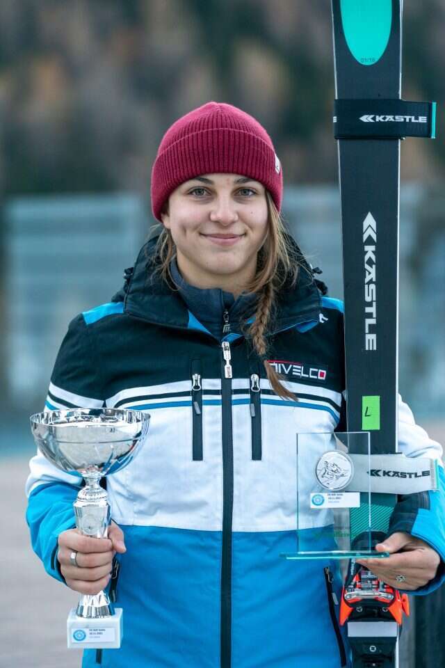 כשמתחילים לגלוש שוכחים מהכול. נועה סזולוש. | פיטר סלוזוס