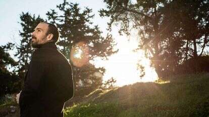 נמואל הרוש. | אבישג שאר-ישוב