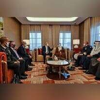 בני גנץ בביקורו בבחריין, אתמול. | AFP