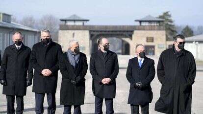 לפיד במחנה מאוטהאוזן באוסטריה, בשבוע שעבר. | AFP