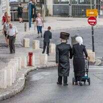 חרדים בירושלים. | שאטרסטוק