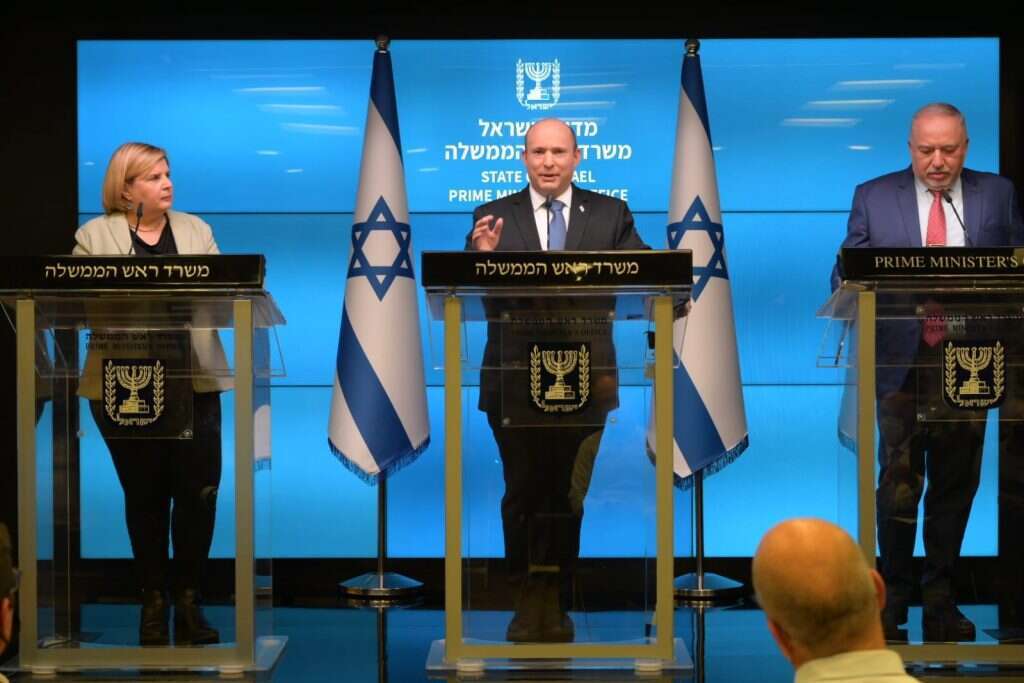 ליברמן, בנט וברביבאי. | עמוס בן גרשום, לע"מ