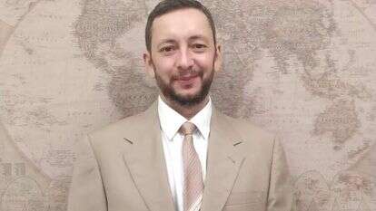 גם דו"חות אמריקניים וגרמניים על תנאי הכליאה לא שכנעו את בית המשפט. קשארו | מתוך הפייסבוק של סנדור ישראל קשארו גם דו"חות אמריקניים וגרמניים על תנאי הכליאה לא שכנעו את בית המשפט. קשארו | מתוך הפייסבוק של סנדור ישראל קשארו