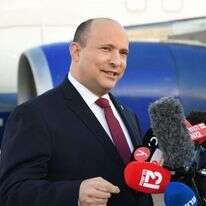 רה"מ בנט לפני נסיעתו לבחריין. | חיים צח, לע"מ