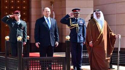 בנט בבחריין. | חיים צח לע"מ בנט בבחריין. | חיים צח לע"מ