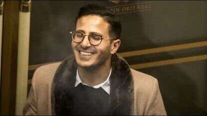 "נוכל הטינדר". | מסך מהטריילר