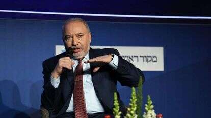 שר האוצר אביגדור ליברמן בוועידת מקור ראשון. | שריה דיאמנט