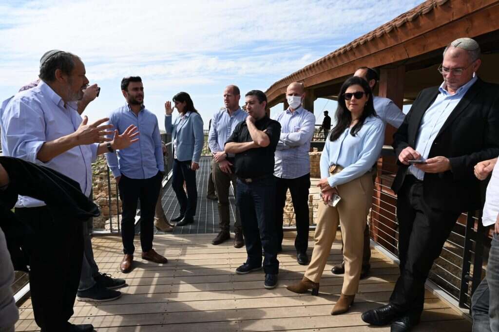 איילת שקד באביגיל שבהר חברון. | מאיר אליפור איילת שקד באביגיל שבהר חברון. | מאיר אליפור