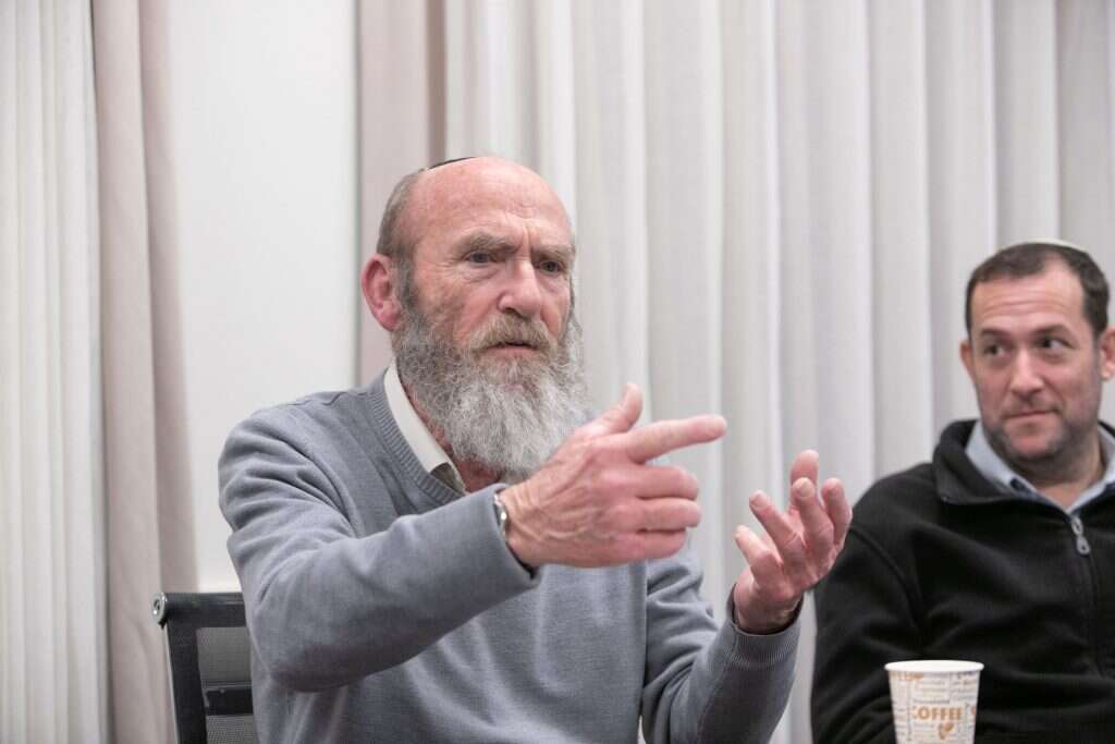 הרב מנחם פליקס. | יוסי אלוני