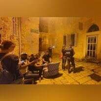 מלון אפנדי שהוצת במהומות בעכו. | יאיר קראוס