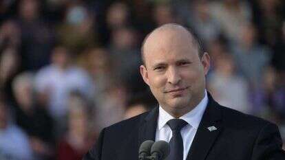 ראש הממשלה, נפתלי בנט, בטקס סיום קורס קצינים. | עמוס בן גרשום, לע"מ ראש הממשלה, נפתלי בנט, בטקס סיום קורס קצינים. | עמוס בן גרשום, לע"מ