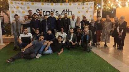 צוות סיראג' עם ירון (עומד במרכז, בחולצה לבנה). | שהם לוי