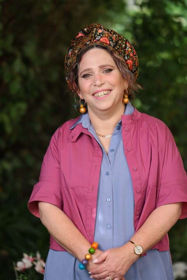 שירת מלאך. | יהושע מנשה שירת מלאך. | יהושע מנשה