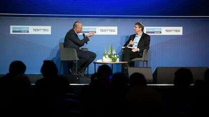 הרב נבון וד"ר גודמן בוועידת מקור ראשון לכלכלה, חברה וחדשנות שהתקיימה בשבוע שעבר. | שריה דיאמנט