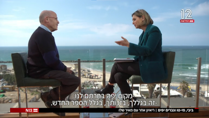 מאיר שלו מתראיין לדנה ויס בחדשות 12. | מסך N12