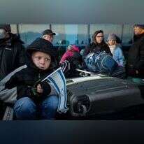 פליטים אוקראינים בנתב"ג. | נתי שוחט/פלאש90