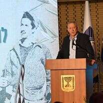 בני גנץ. | אריאל חרמוני, משרד הביטחון