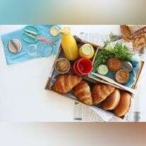 ארוחת בוקר קונטיננטלית. | אפרת ליכטנשטט