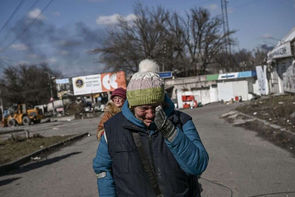 תושבים ביקשו לעזוב ערים לאחר שנגמרו בהן המוצרים החיוניים. | AFP